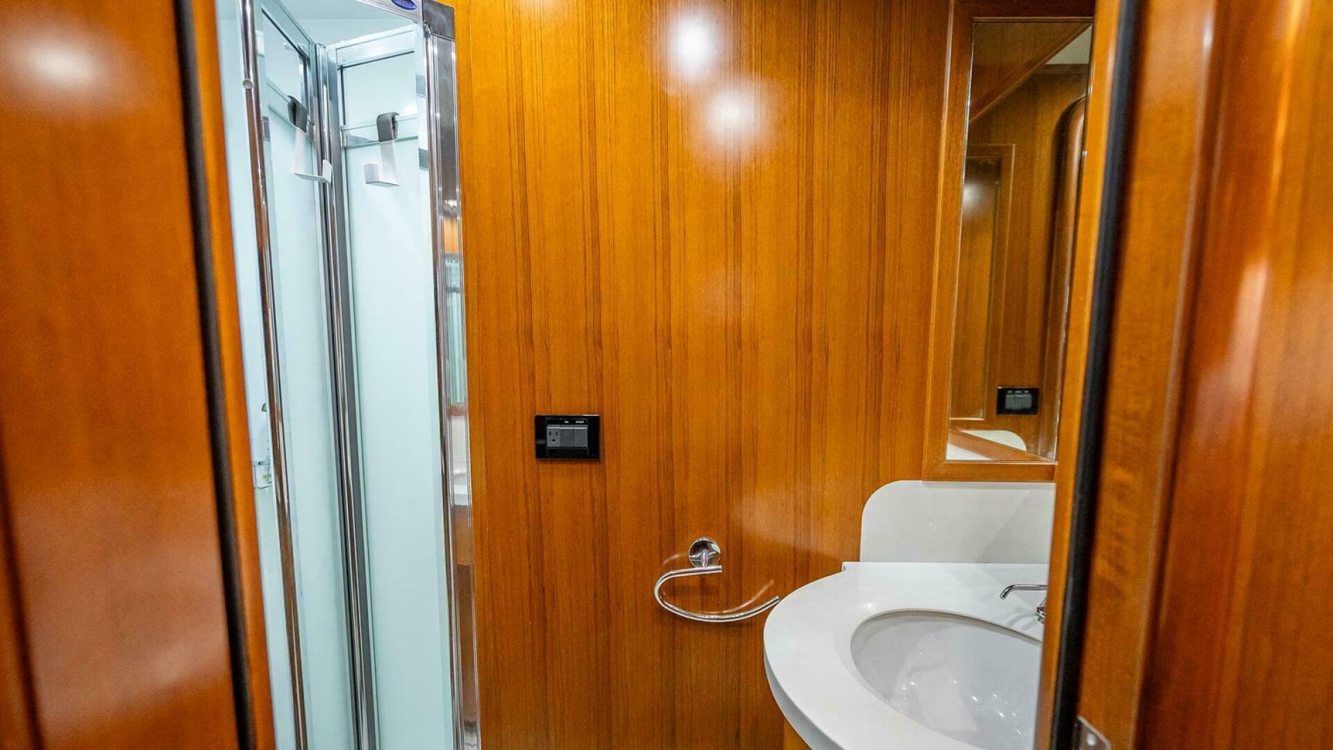 2009 Nordhavn 76 - Image 27