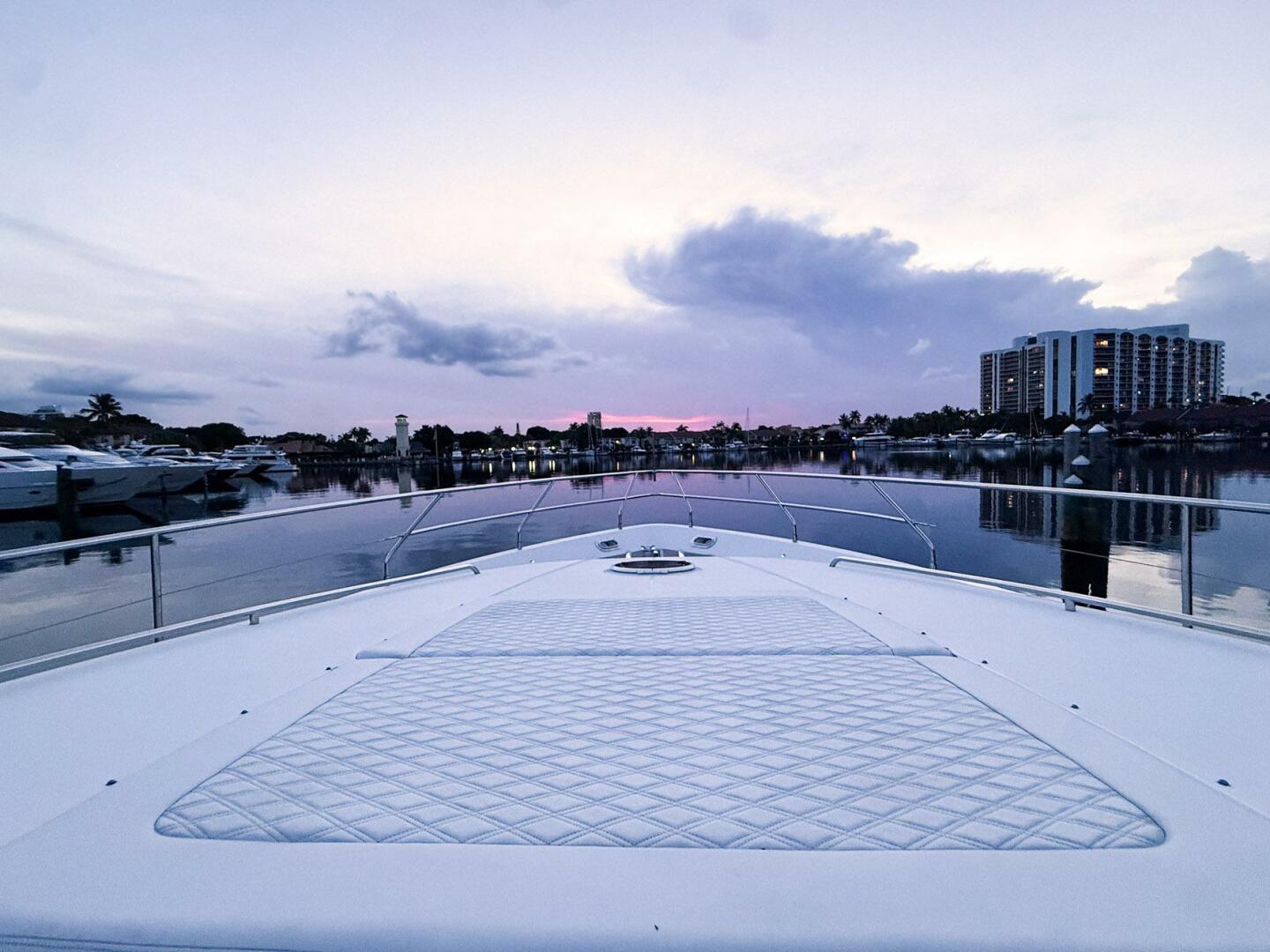 2007 Princess 23M - Image 12