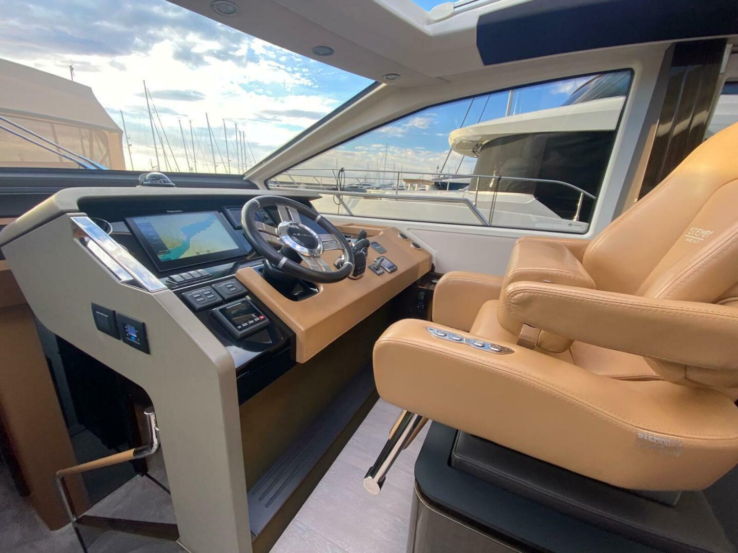 2016 Azimut 77S - Image 25