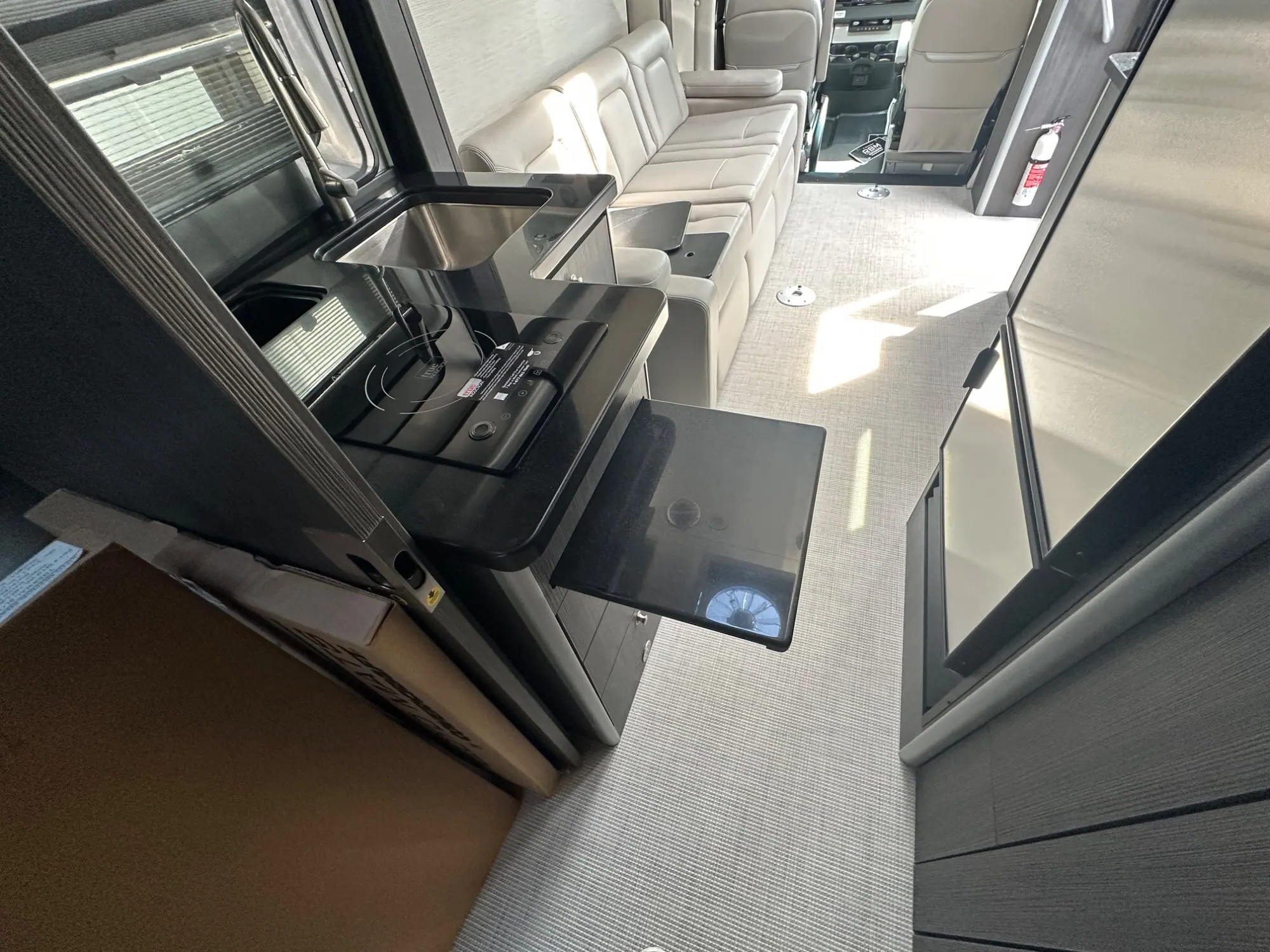 2026 Airstream Atlas - Image 17