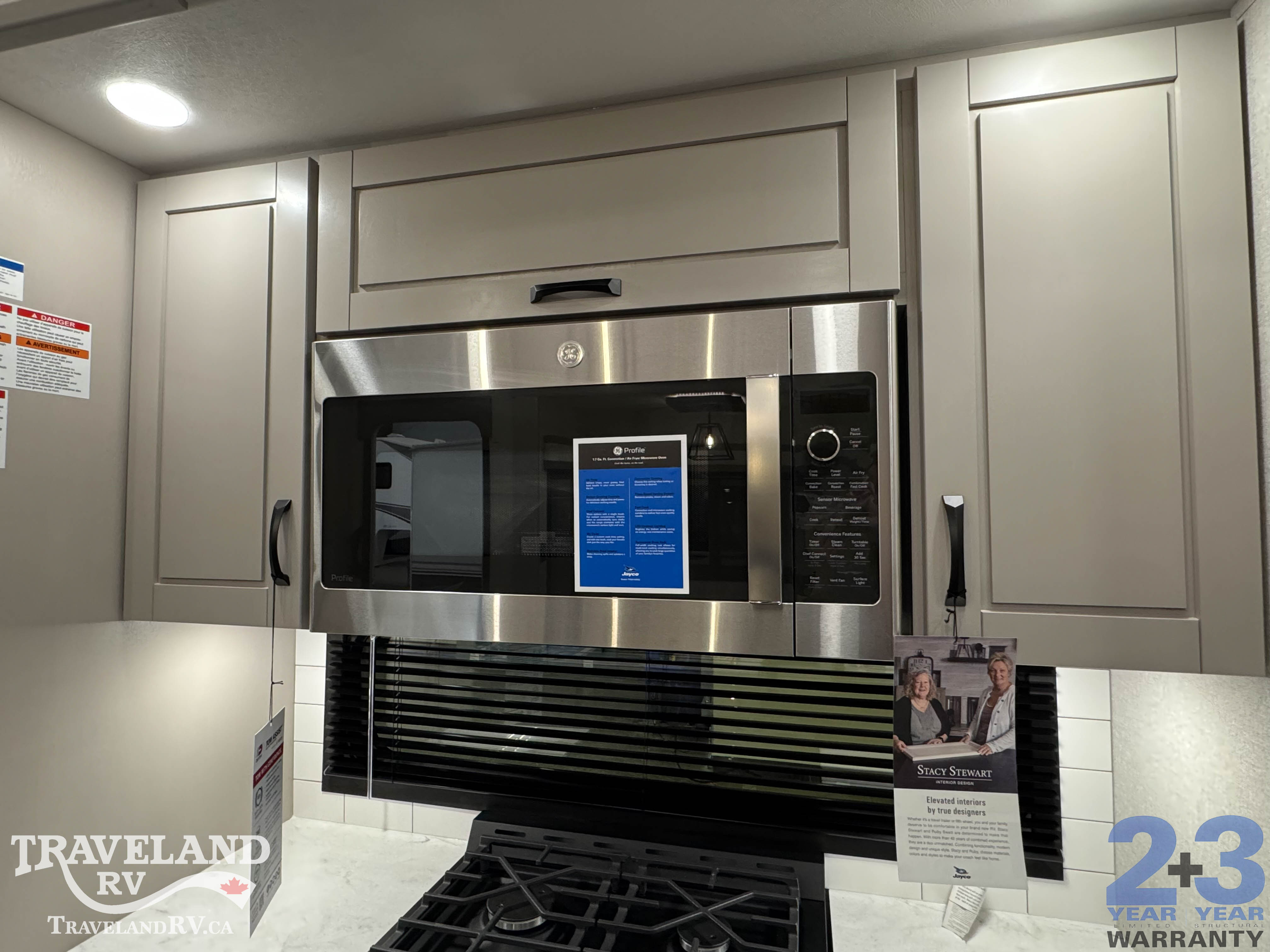 2026 Jayco North Point 382FLRB - Image 19