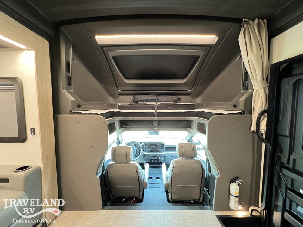 2027 Grand Design Lineage Series F 31ZW - Image 14