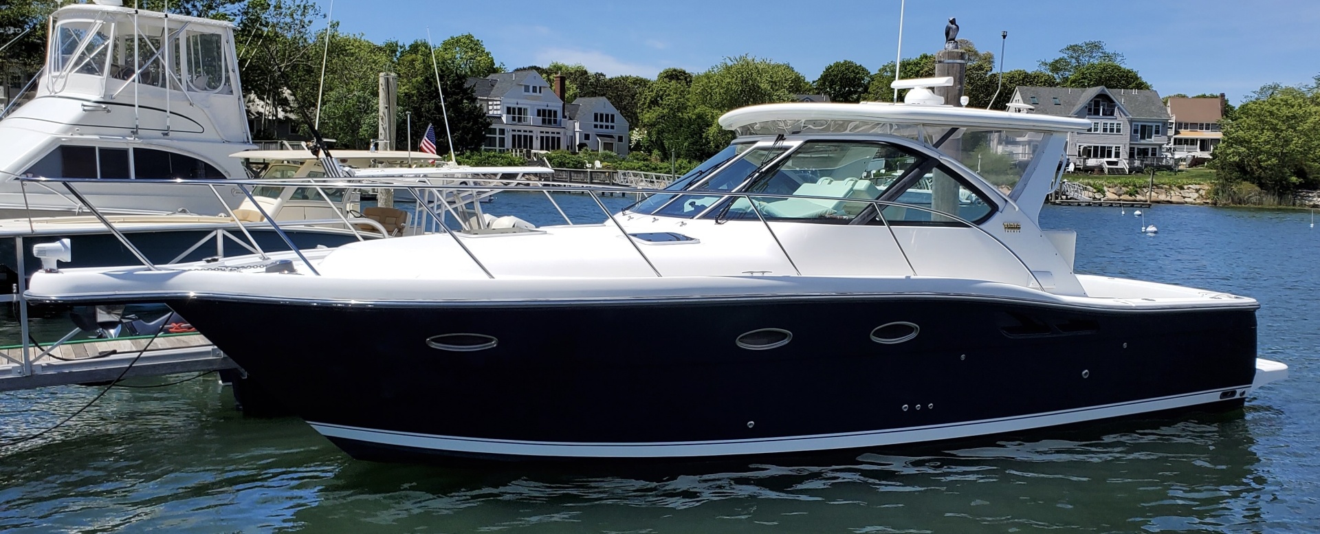 2007 Tiara Yachts 3200 Open - Image 2