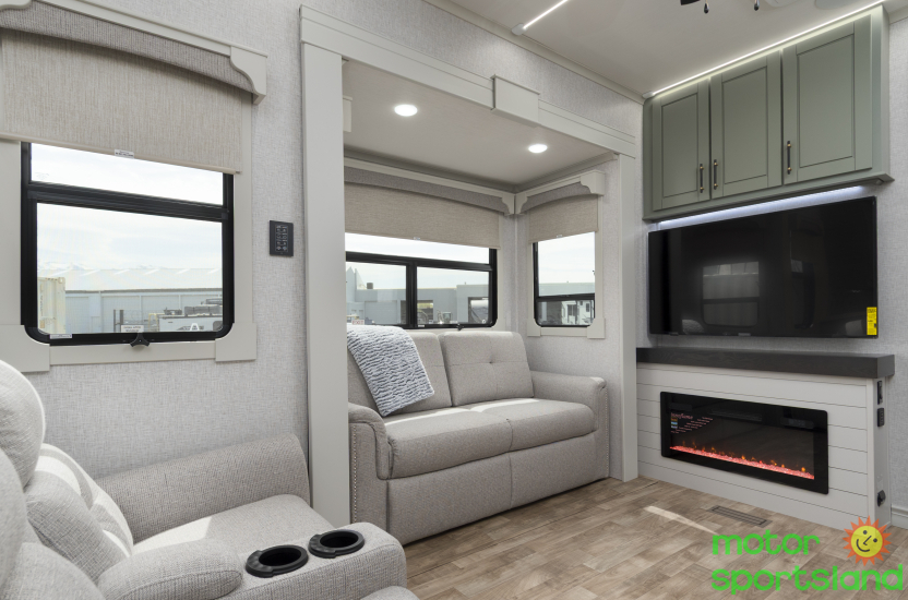 2025 CrossRoads Redwood RW401LK - Image 15