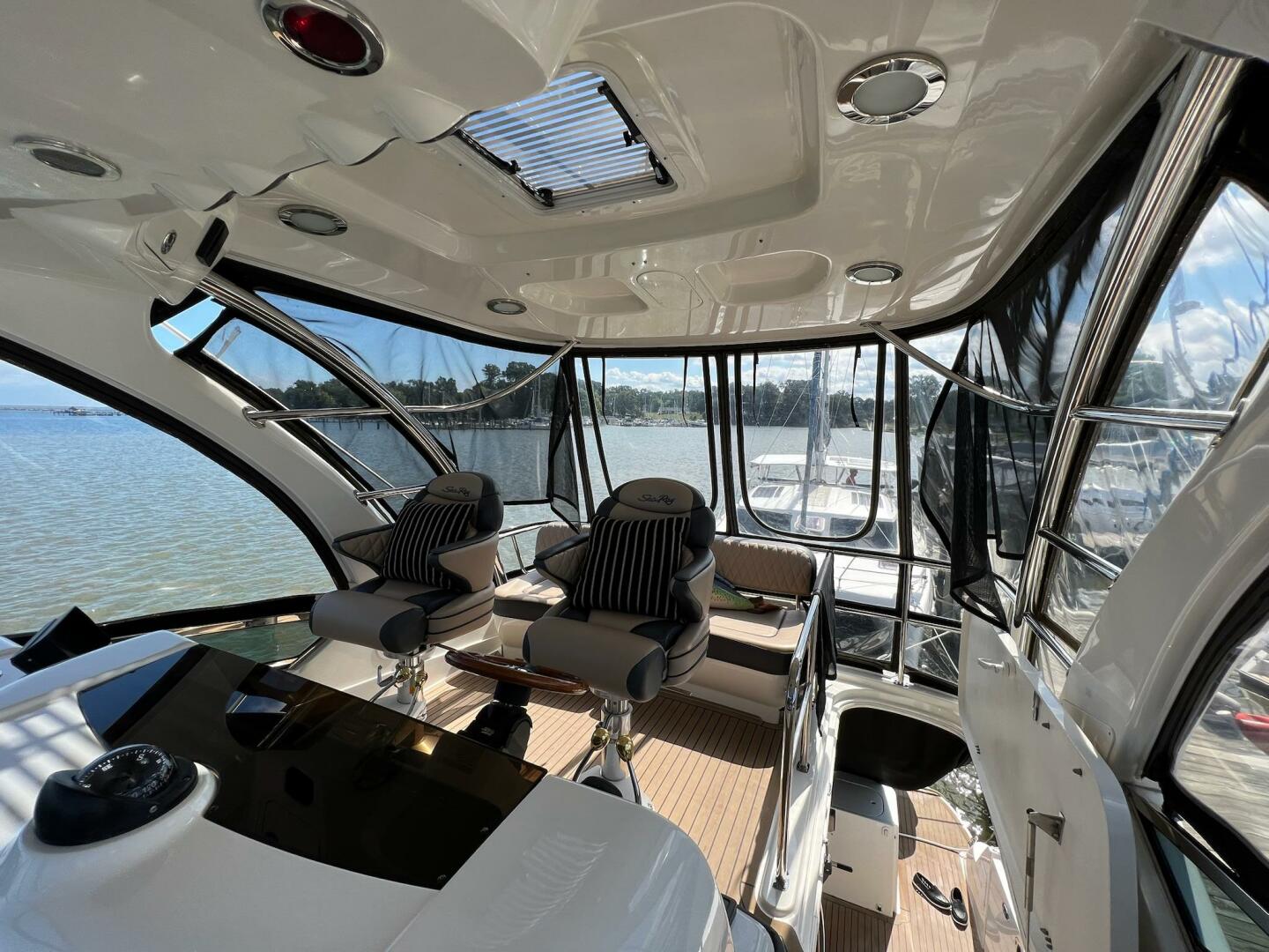 2005 Sea Ray 500 Sedan Bridge - Image 28