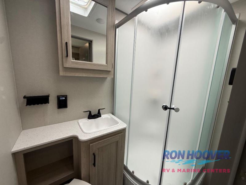 2026 COACHMEN CATALINA 333DBDSCKLE - Image 14