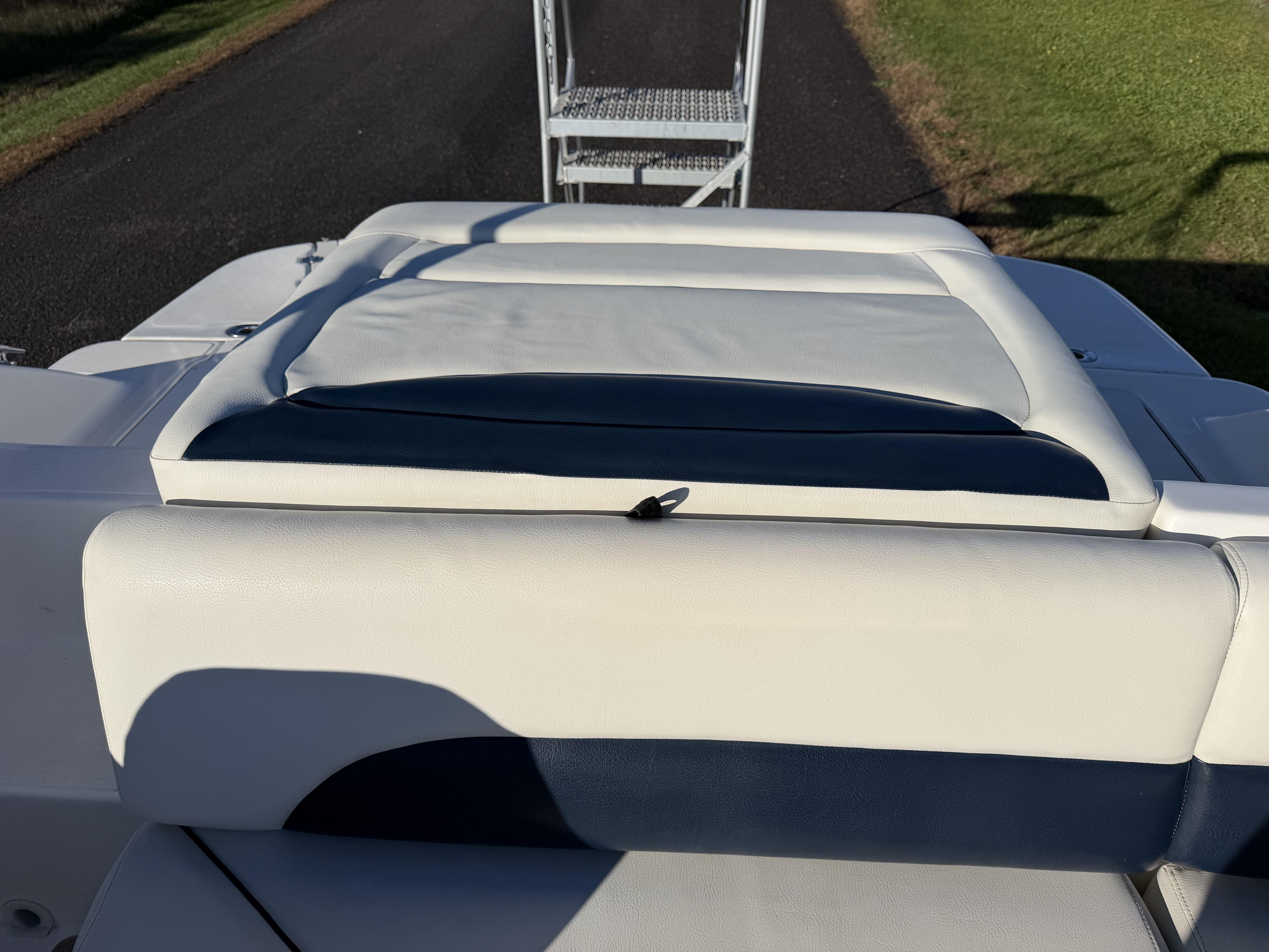 2014 HURRICANE SUN SPORT 188 - Image 11