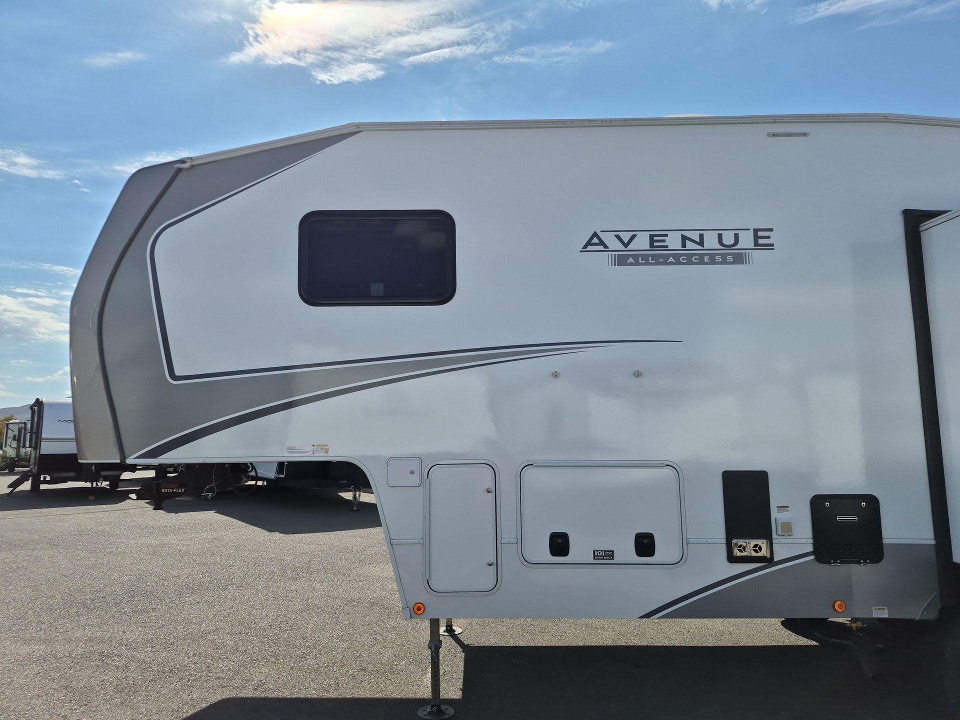 2026 Alliance RV Avenue 25RL - Image 13