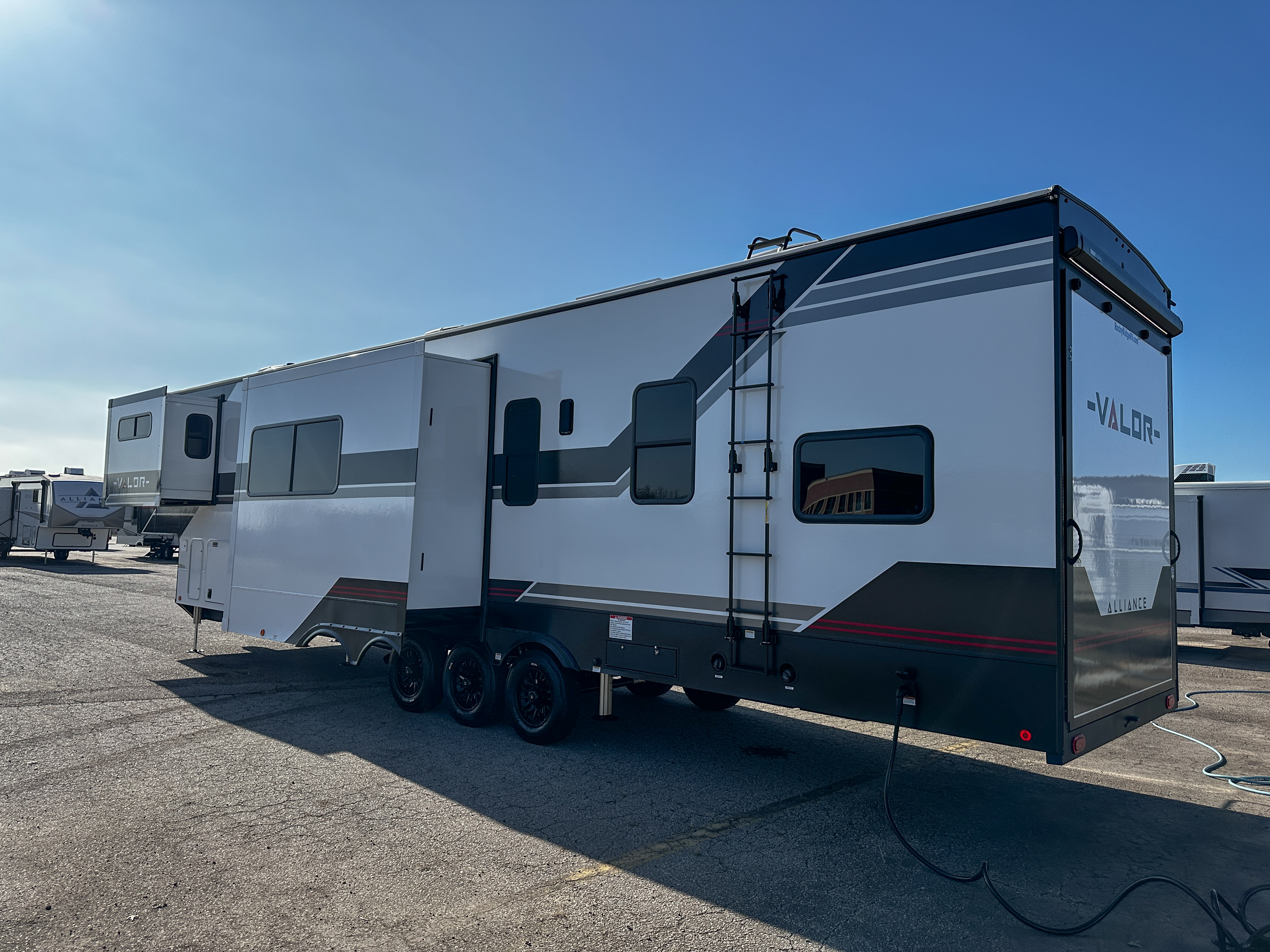 2026 Alliance RV Valor 40V13 - Image 6