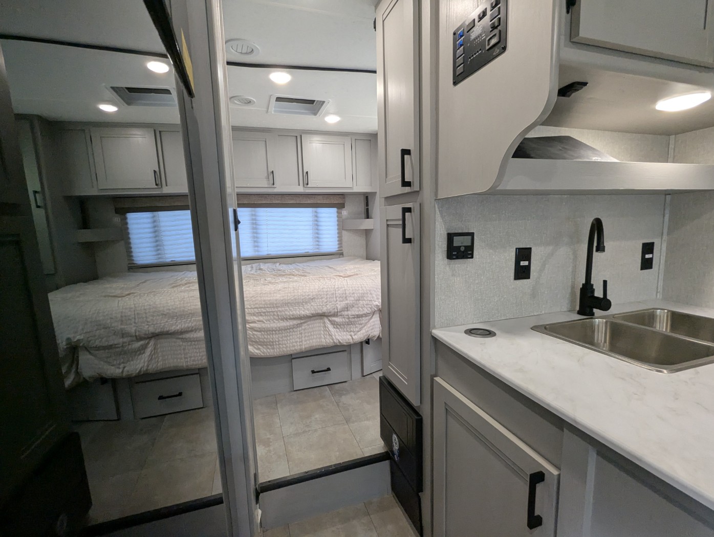 2025 Coachmen Leprechaun 260QB - Ford E-450 - Image 20