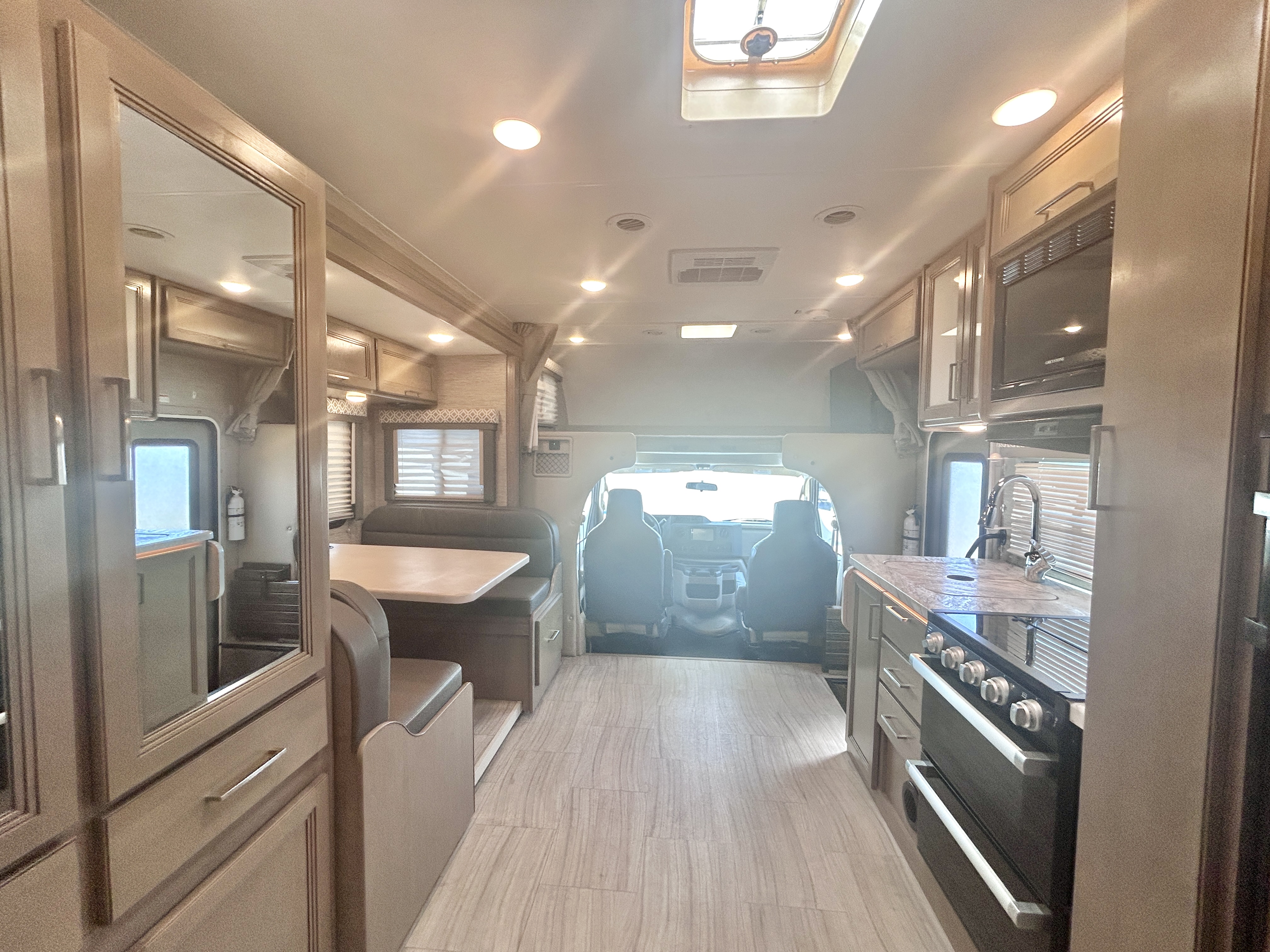 2022 Thor Motor Coach Coleman 24CM - Image 15
