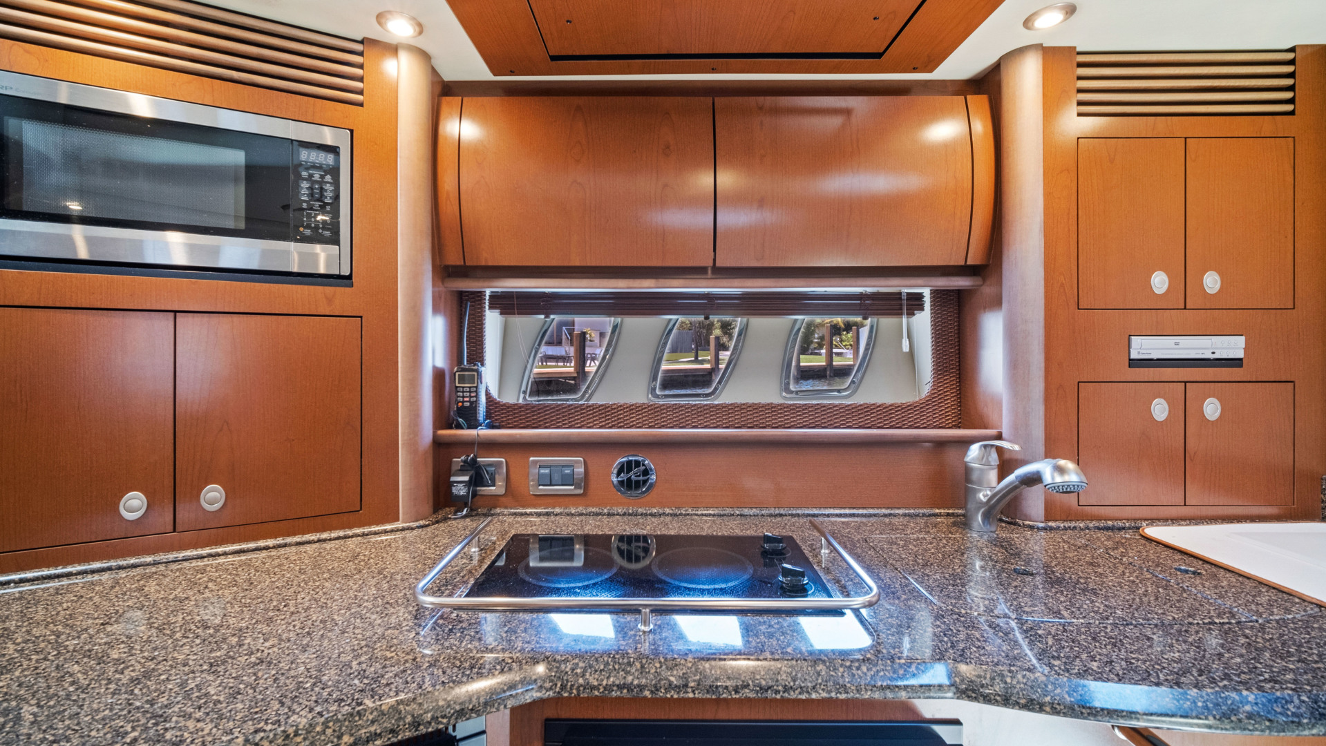2007 Sea Ray 40 Sundancer - Image 37