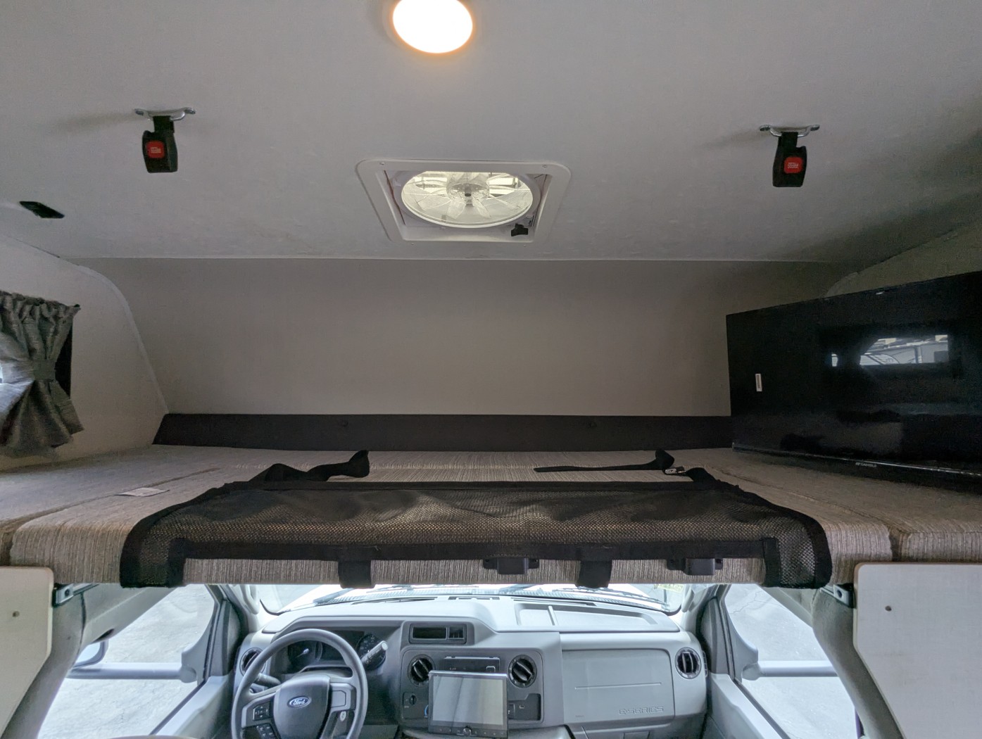 2026 Coachmen Cross Trail 23XG 4X4 - Image 17