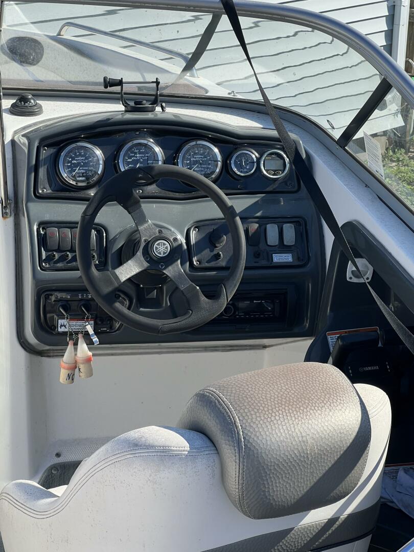 2008 Yamaha Boats - Image 7