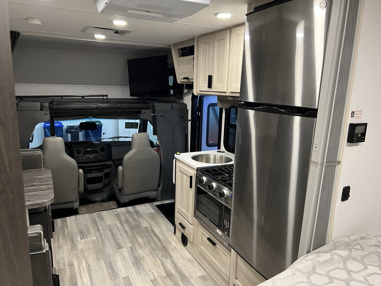 2024 Forest River Sunseeker LE 2150SLE - Image 16