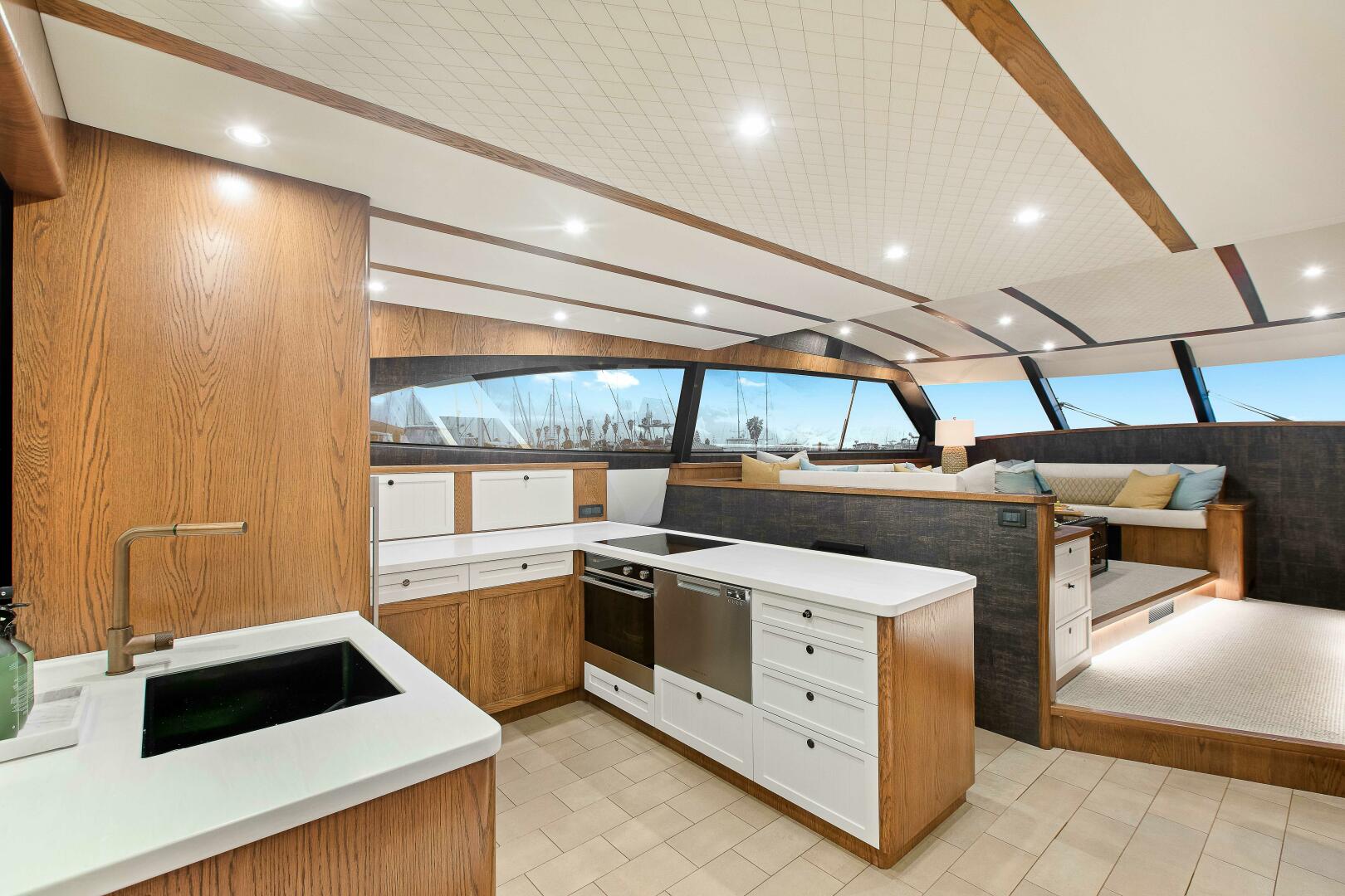 2021 Valder Yachts Power Cat - Image 10