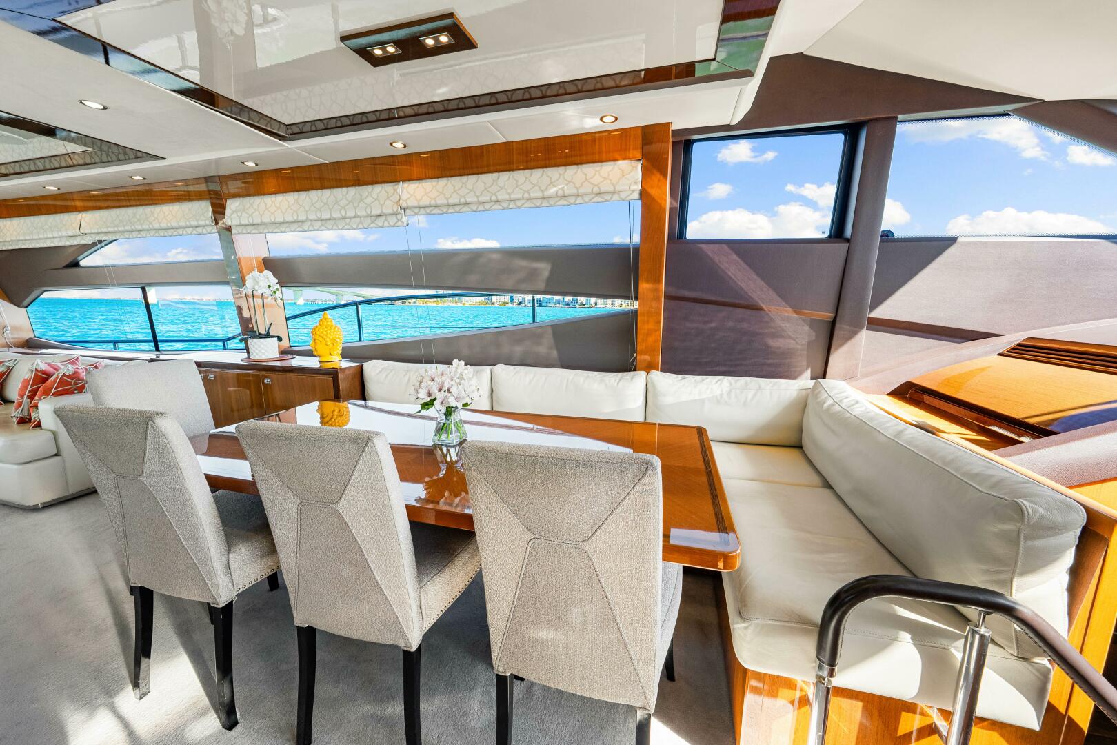 2014 Princess Y72 - Image 124