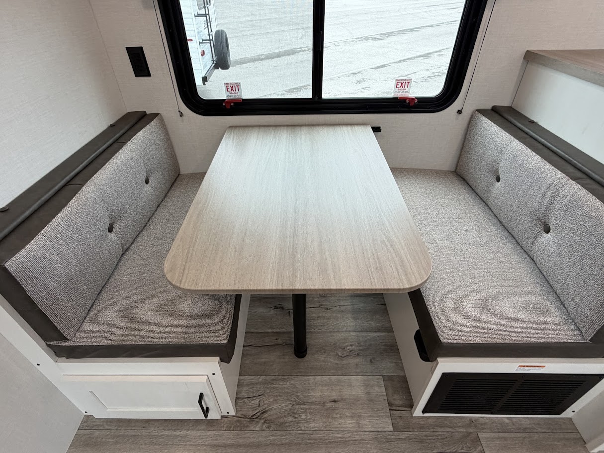 2026 VENTURE RV SIENNA 231VRK - Image 32