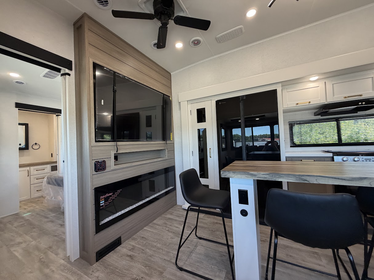 2027 JAYCO EAGLE 367TBTS - Image 14