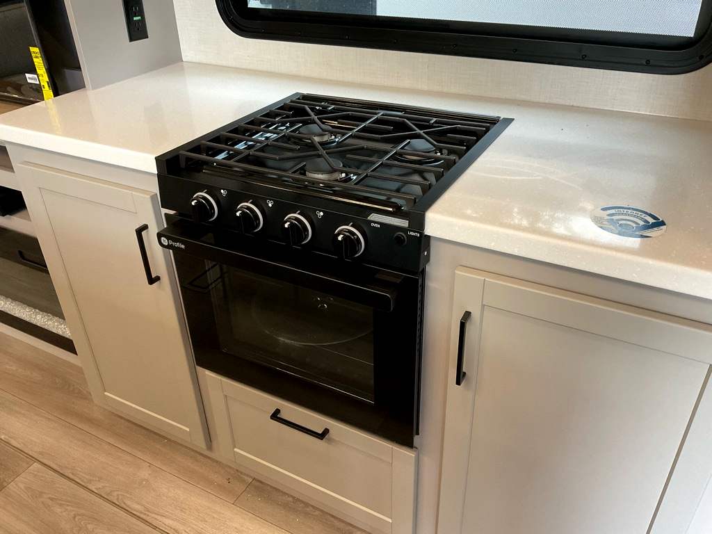 2027 KZ RIDGEWAY 31 RL - Image 17