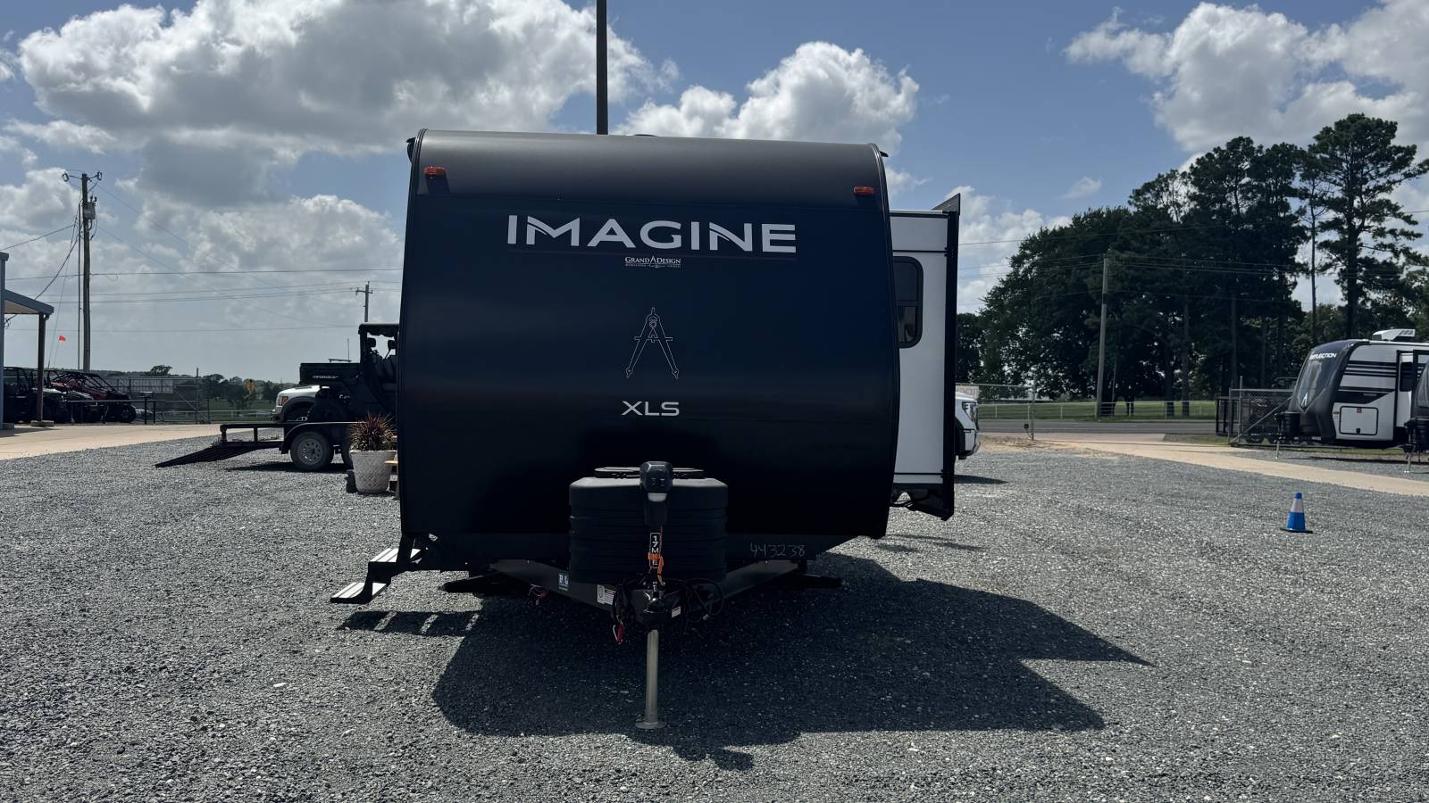2025 Grand Design Imagine XLS 17MKE - Image 8