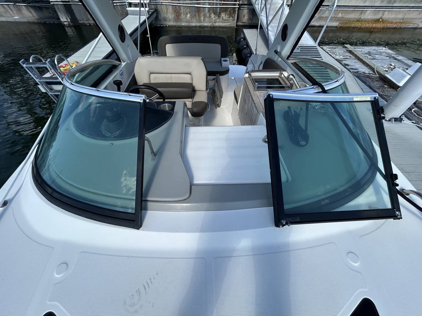 2014 Sea Ray - Image 82