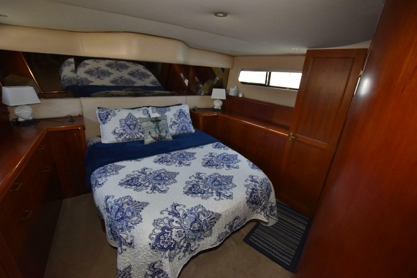 1993 Ocean Yachts 44 Motoryacht - Image 21
