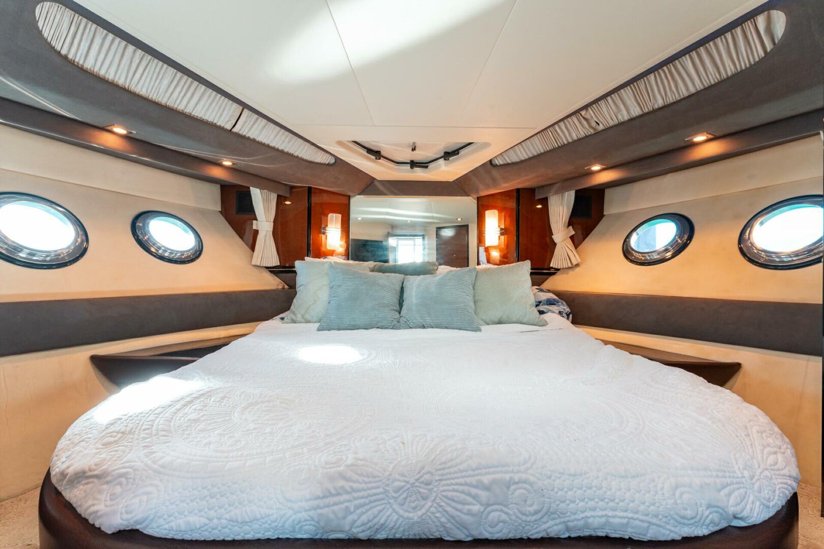 2009 Marquis - Image 27