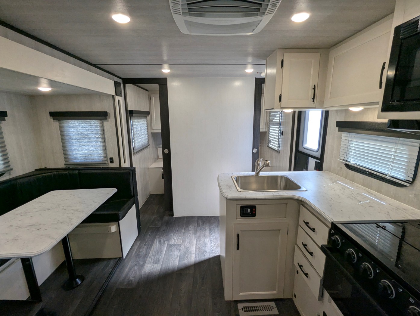 2024 Genesis Supreme Surfside Limited 25BHS - Image 23