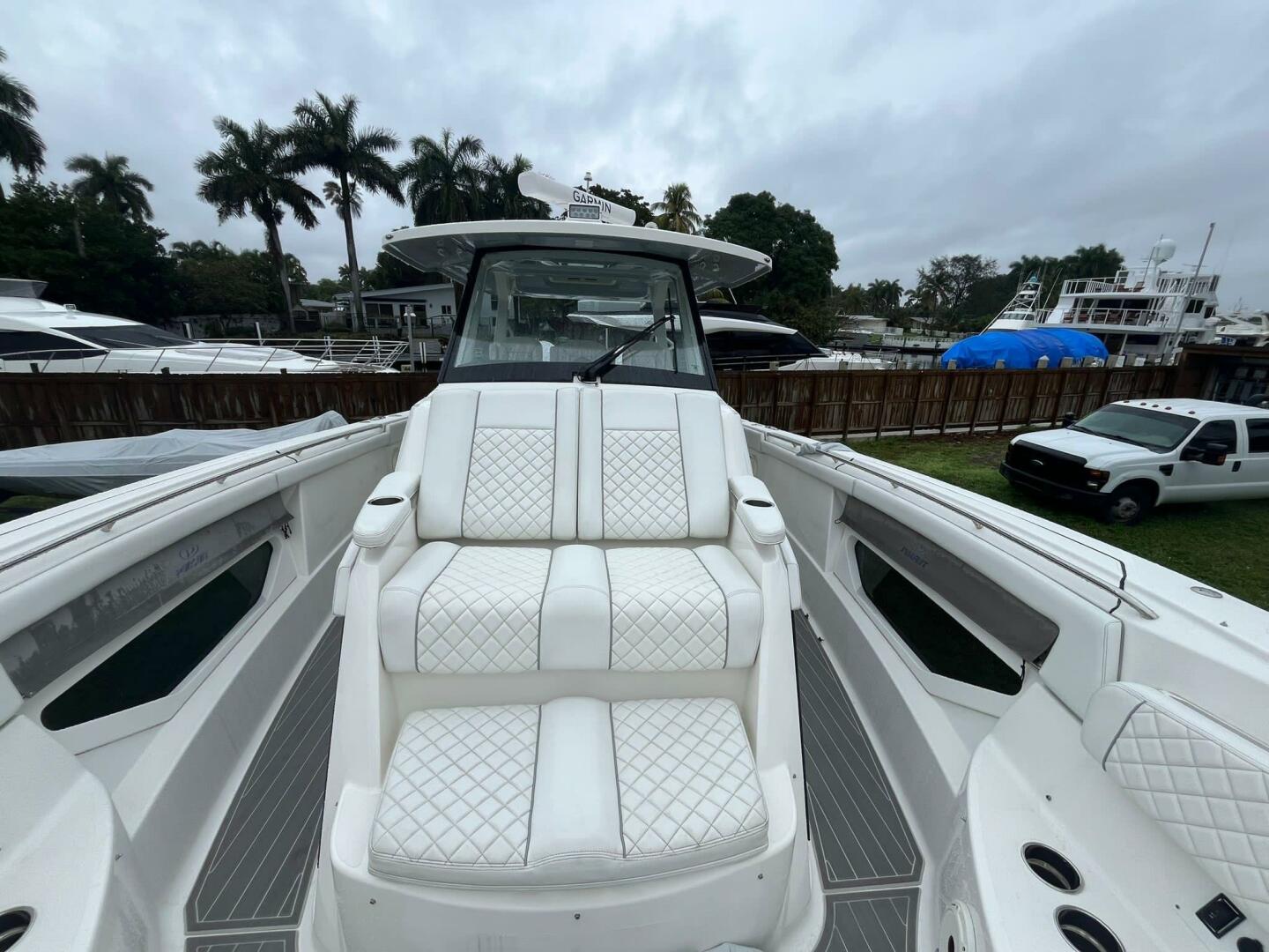 2021 Pursuit S378 - Image 8