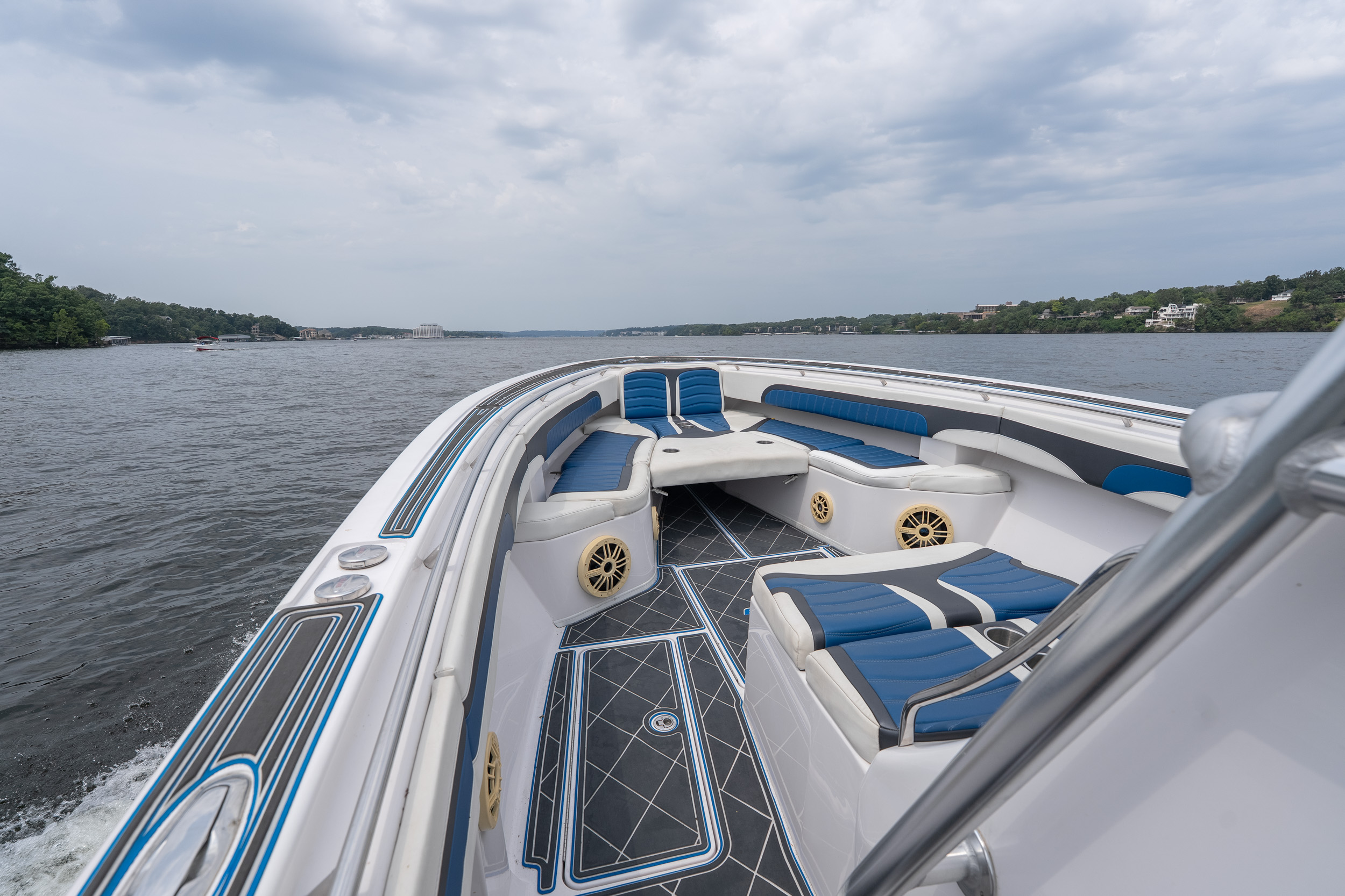 2018 Fountain 38 CC - Image 18