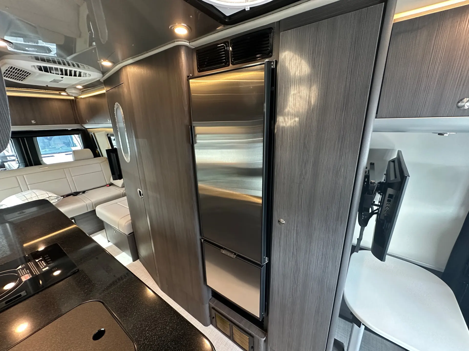 2026 Airstream Interstate 24GT - Image 19
