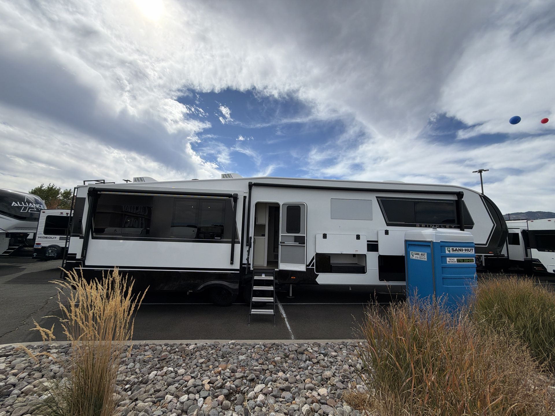 2027 Brinkley RV Model Z 3610 - Image 8