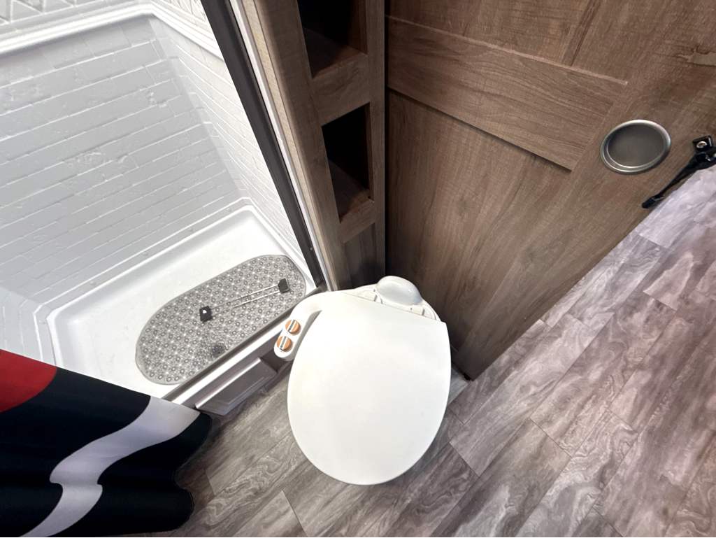 2023 GRAND DESIGN IMAGINE XLS 23LDE - Image 21