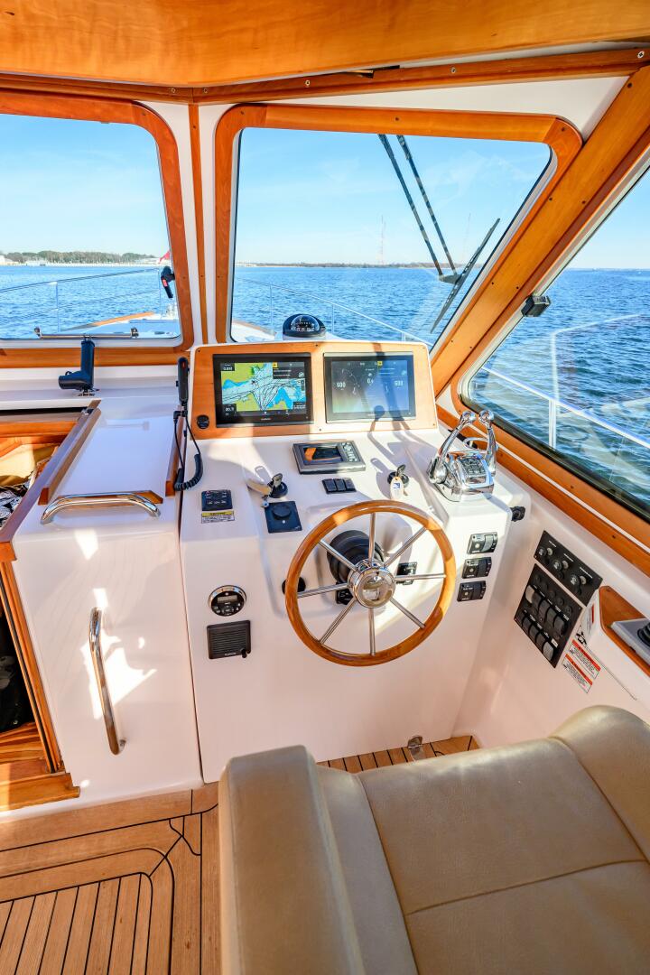 2009 Sabre 42 Hard Top Express - Image 16