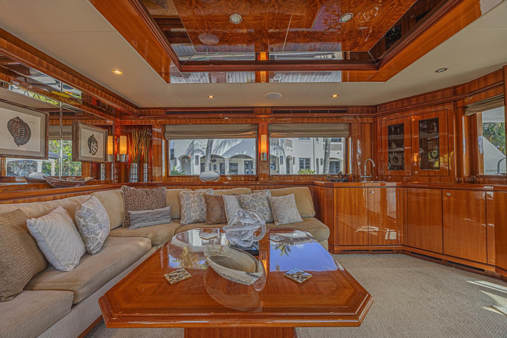 2010 Ocean Alexander 74 Motoryacht - Image 27