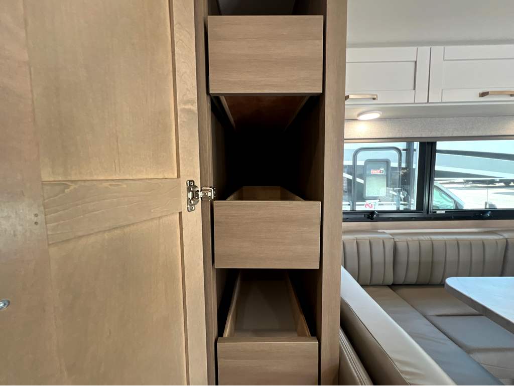 2027 ENTEGRA COACH ODYSSEY 24B - Image 14