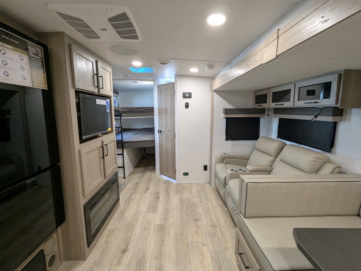 2026 Forest River Rockwood Ultra Lite 2706BH - Image 23