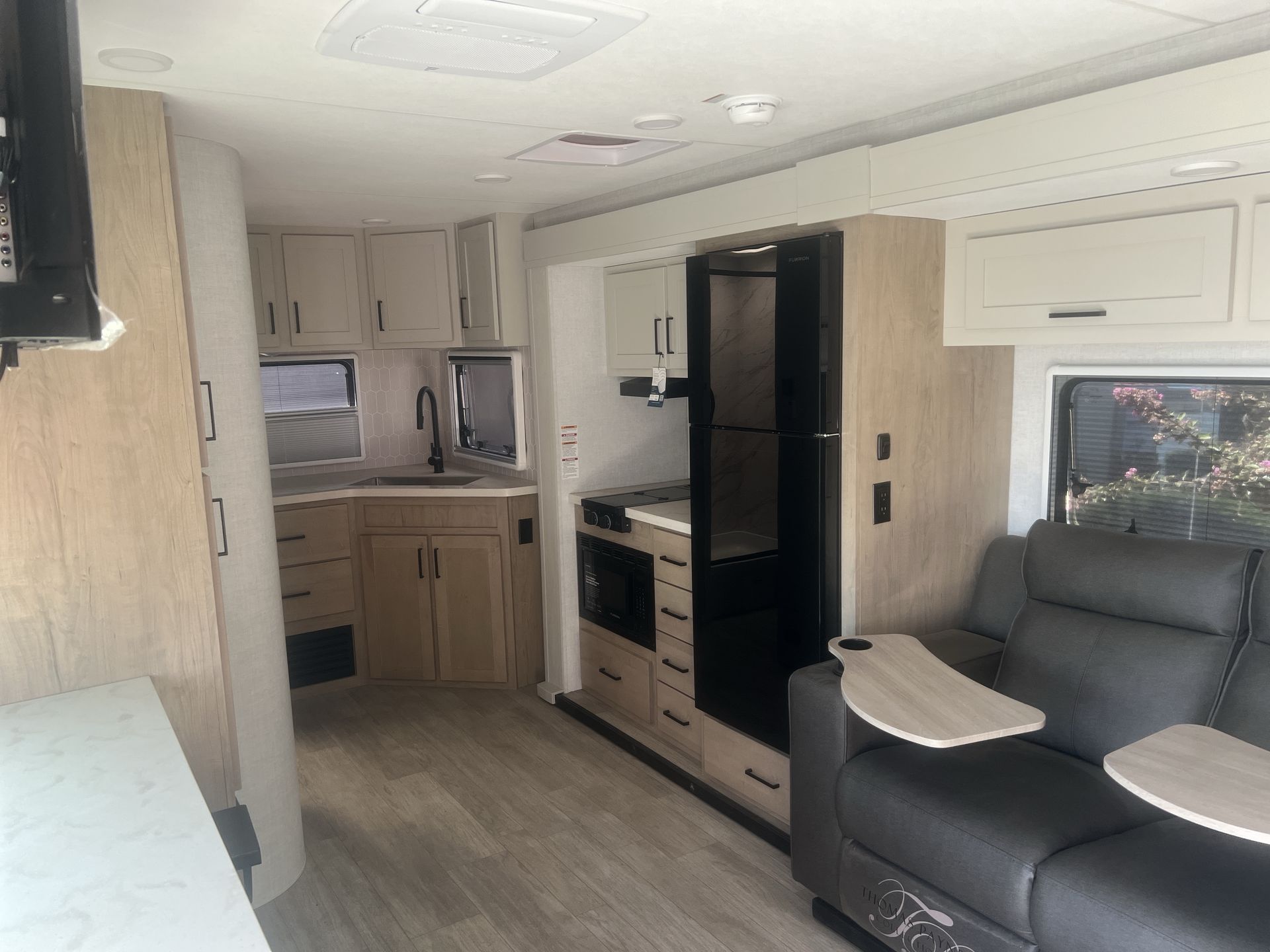 2027 Ember RV Touring Edition 2300MLL - Image 16