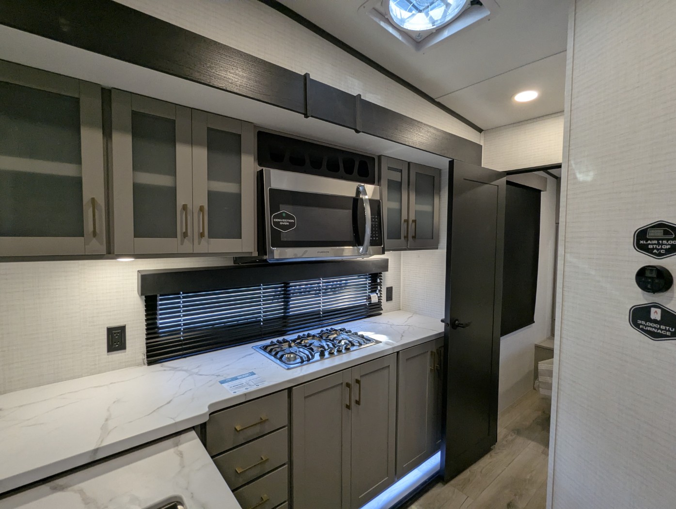 2027 Forest River Stealth 2900 - Image 20
