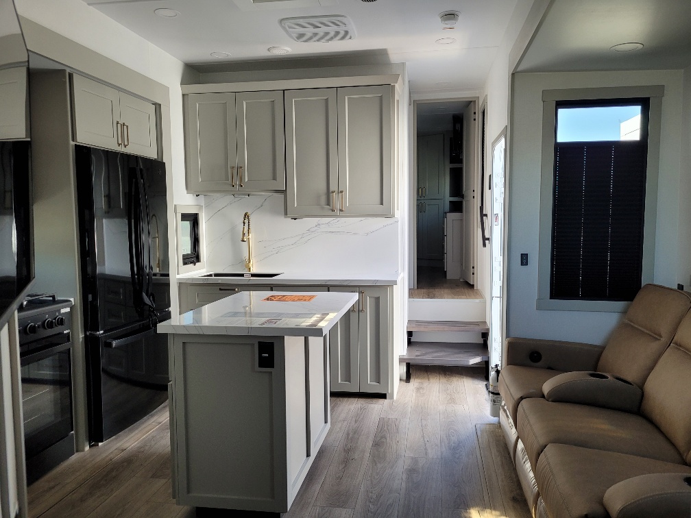 2026 Brinkley RV Model Gx 4000X - Image 12