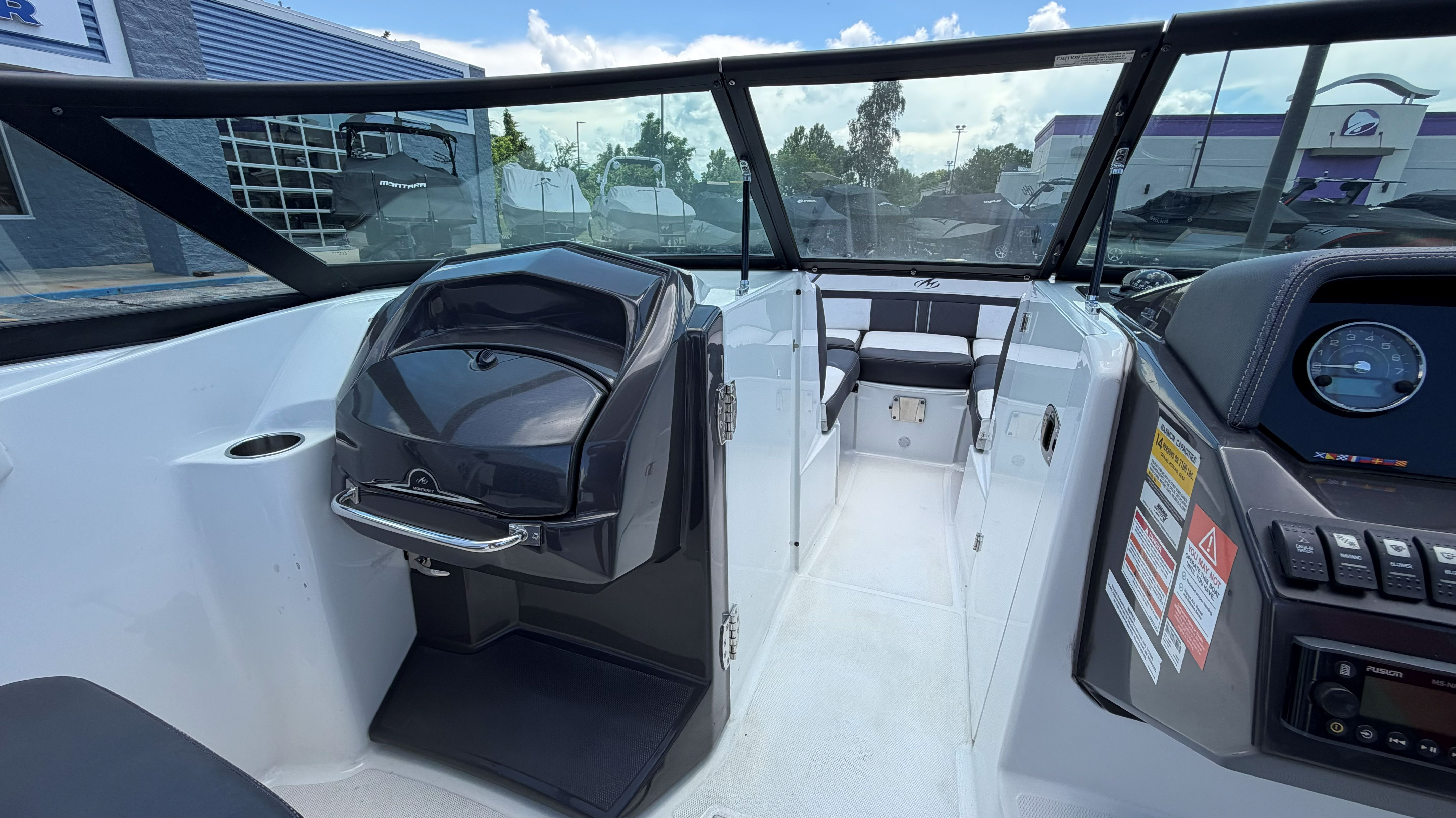 2024 Monterey M4 - Image 25