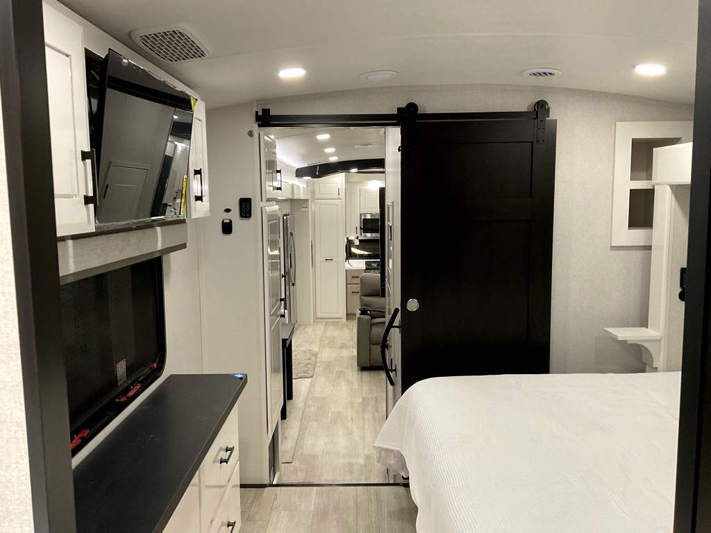 2026 JAYCO PINNACLE 38 FBRK - Image 22