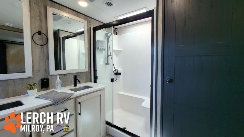 2022 KZ RV Durango Gold G387FLF - Image 46