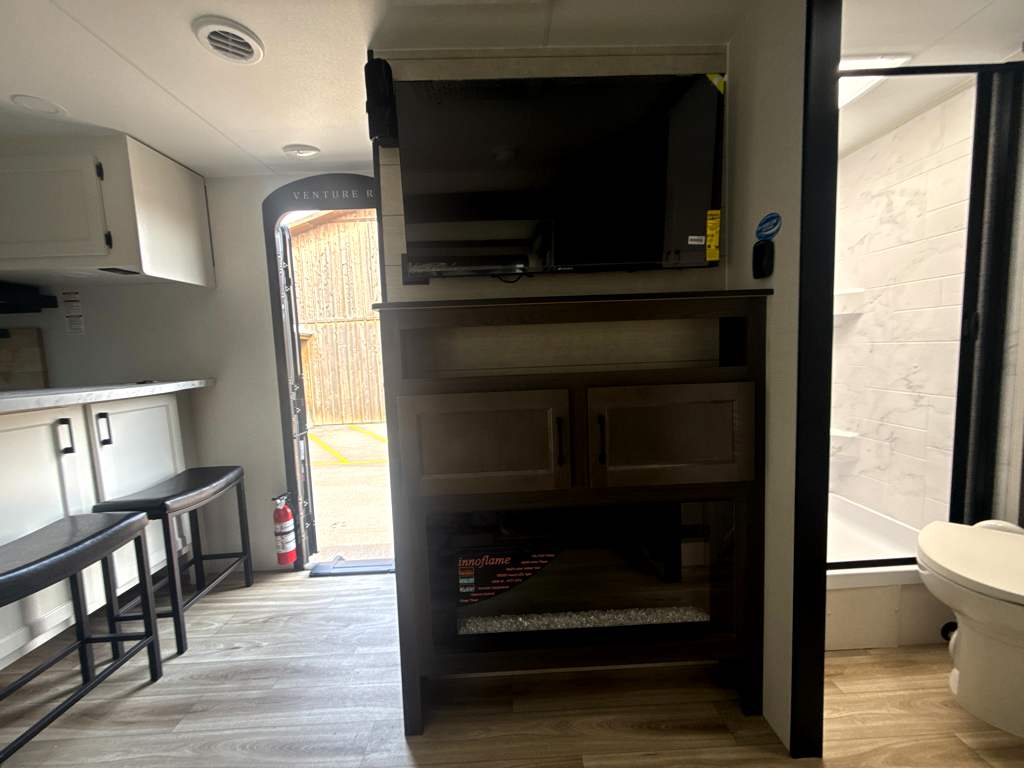 2027 VENTURE RV STRATUS 262VFK - Image 18