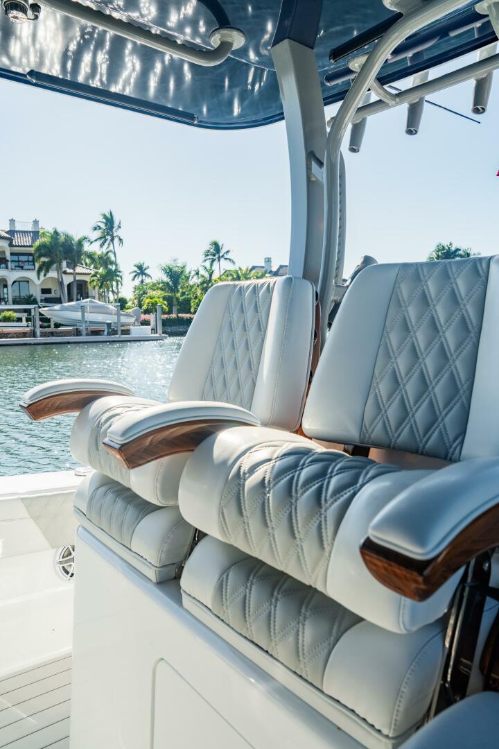2025 Costa Custom - Image 44