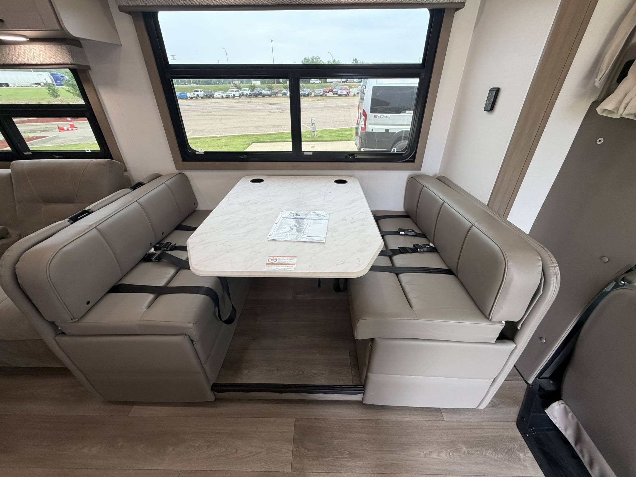 2027 JAYCO GREYHAWK 30Z - Image 24