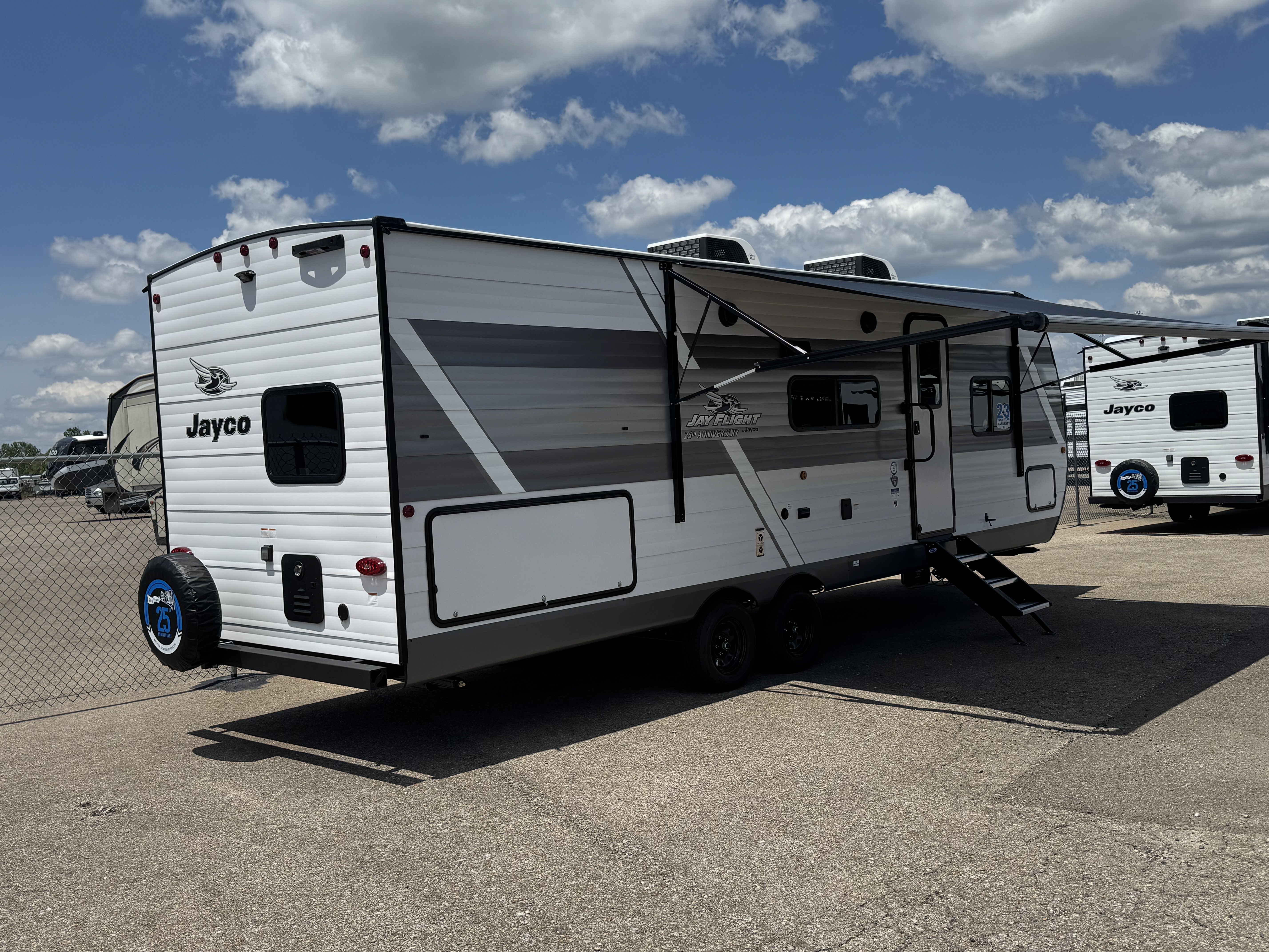 2027 Jayco Jay Flight SLX 261BHS - Image 5