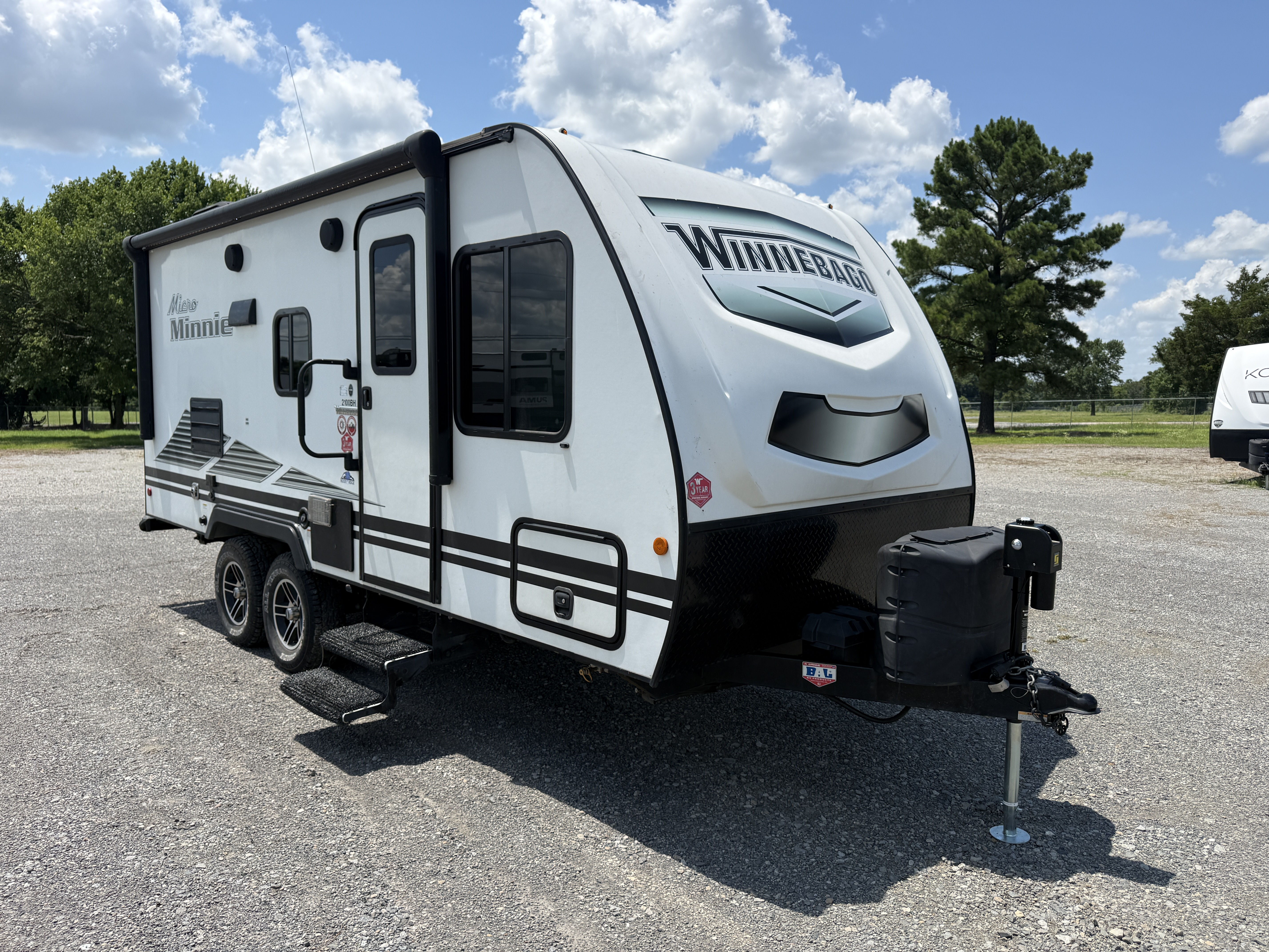 2021 Winnebago Micro Minnie 2100BH - Image 1