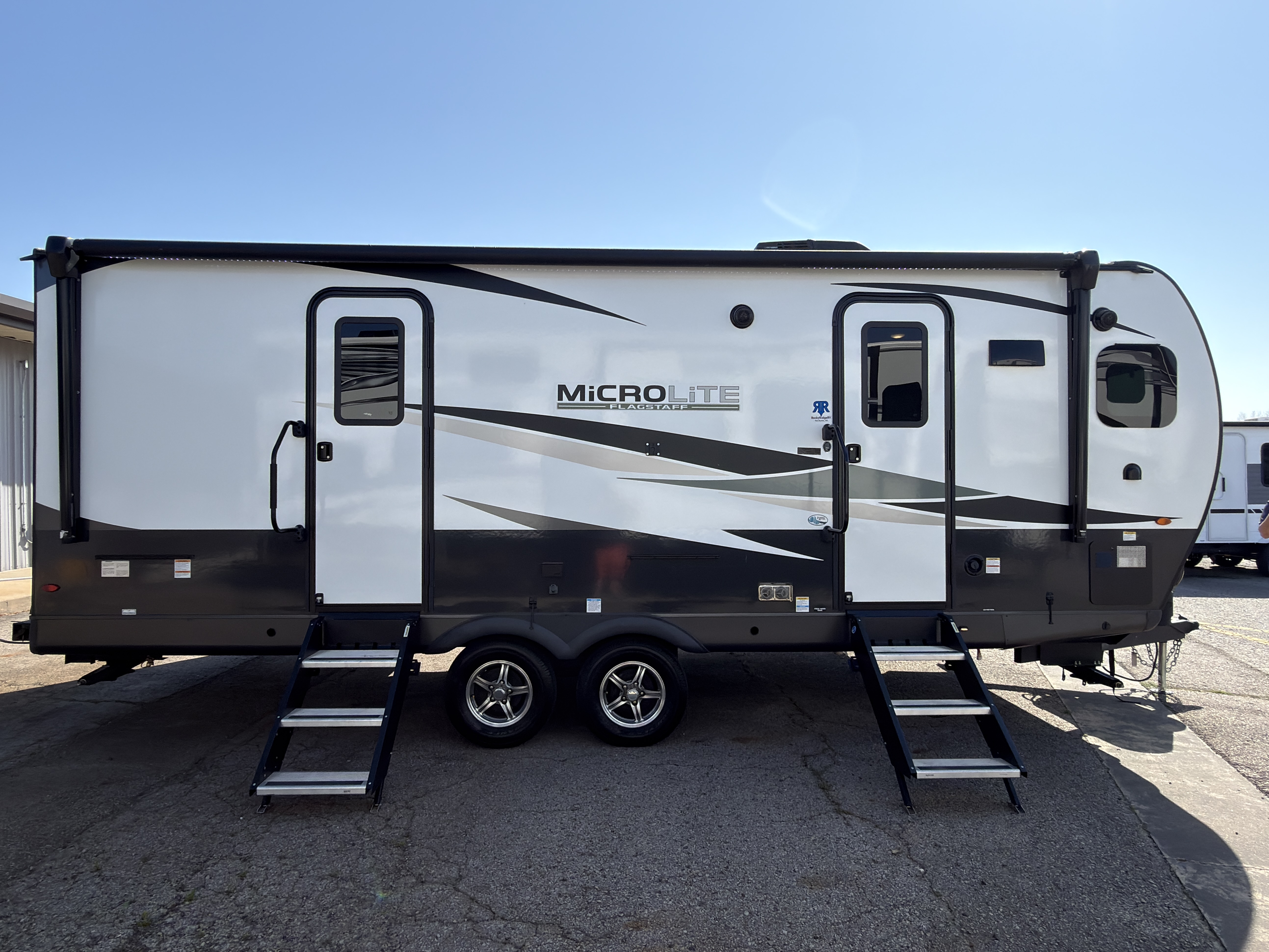2024 Forest River Flagstaff Micro Lite 25FKBS - Image 8